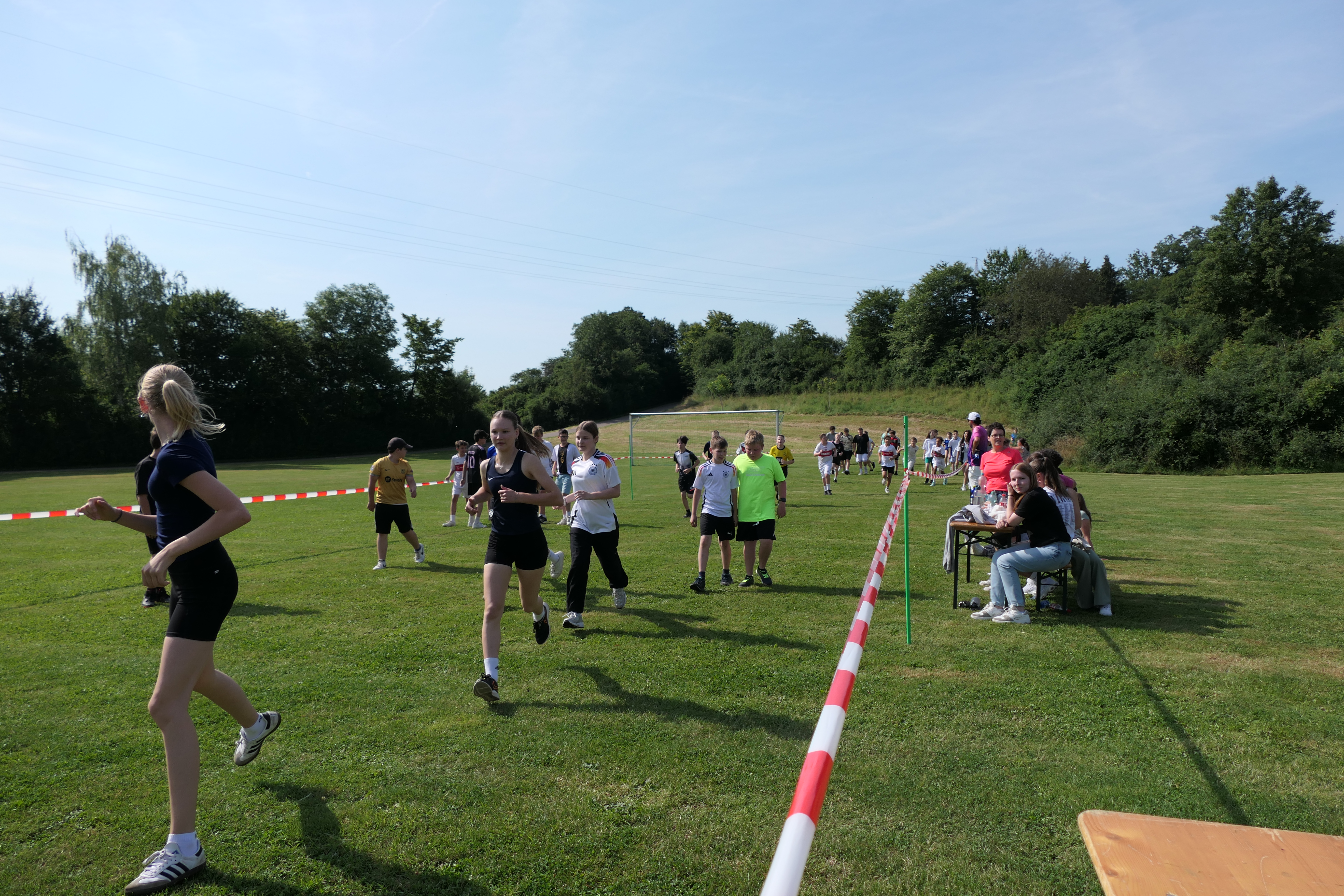 Die abgesperrten Lauf- und Stempelbereiche